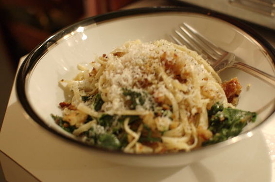 Linguini with Breadcrumbs and Kale