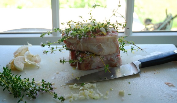Veal Chops Lombatina with Roasted Garlic