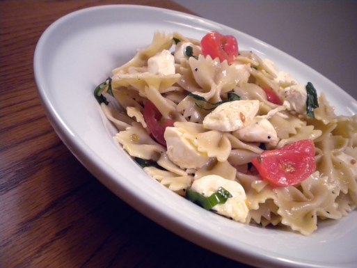 Capresepastasalad