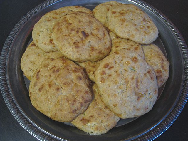 Cheezy Zucchini Yogurt Biscuits