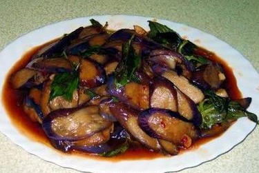 Stir-fry Eggplant and Basil
