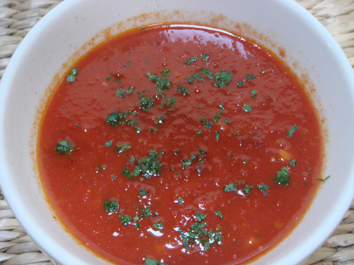 Tomato_soup_with_paprika