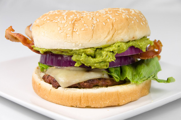 Guacamole-bacon-cheeseburger