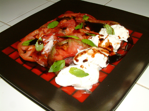Heirloom_tomatoes_salad_copy