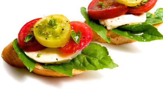 Heirloom Tomato, Fresh Mozzarella & Basil Crostini 