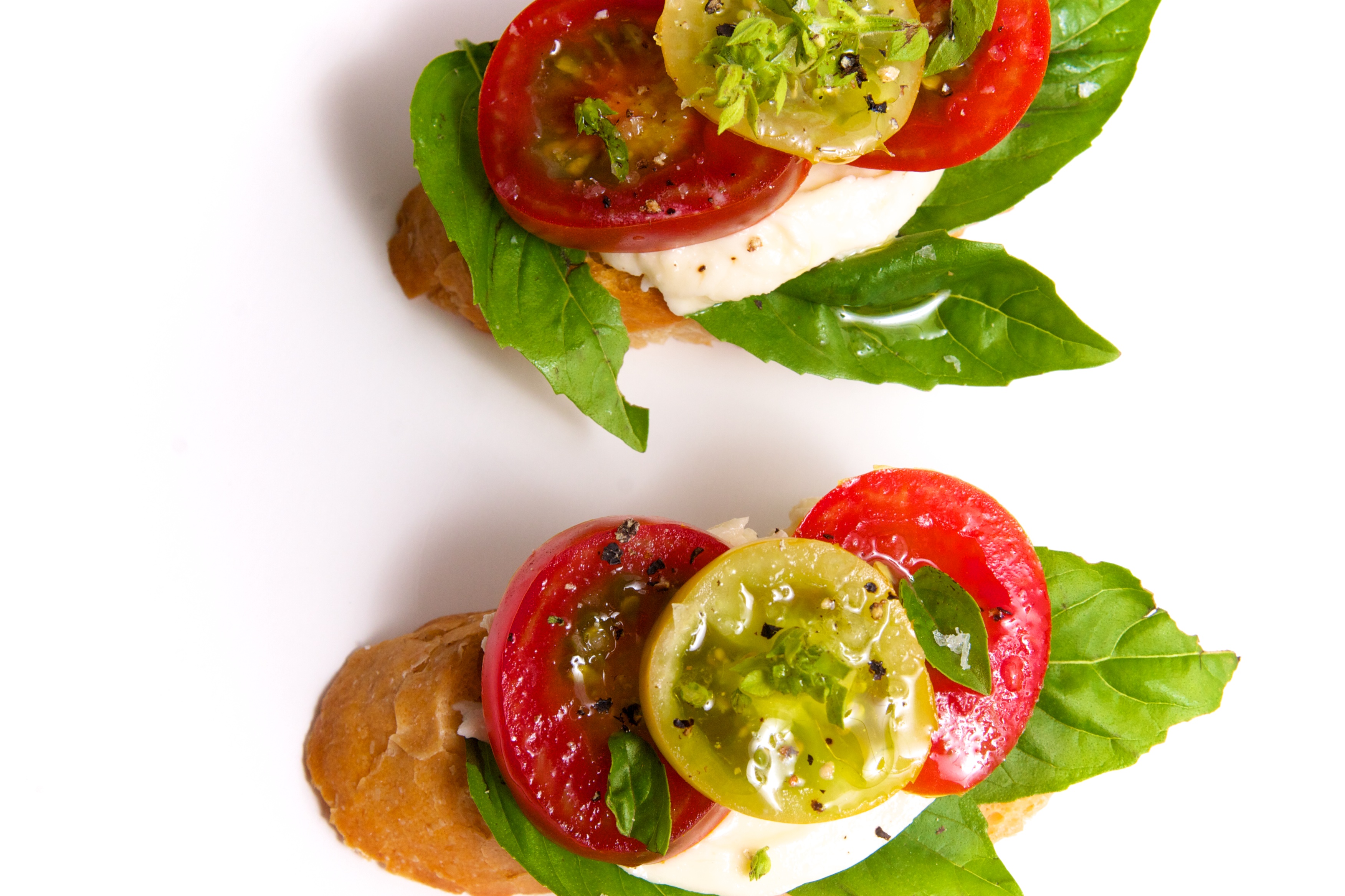 Heirloom Tomato, Fresh Mozzarella & Basil Crostini 