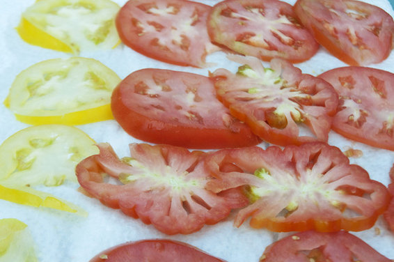 Heirloom Tomato Flatbread "Pizza"