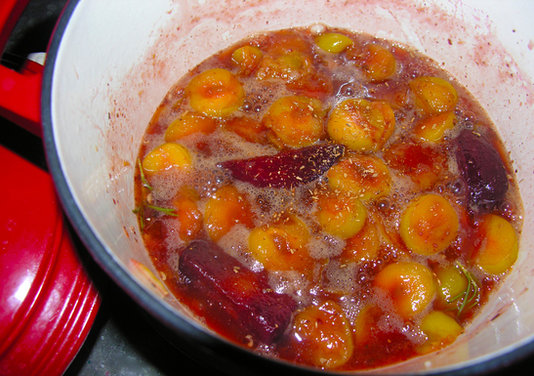 Spicy sweet and sour plum sauce