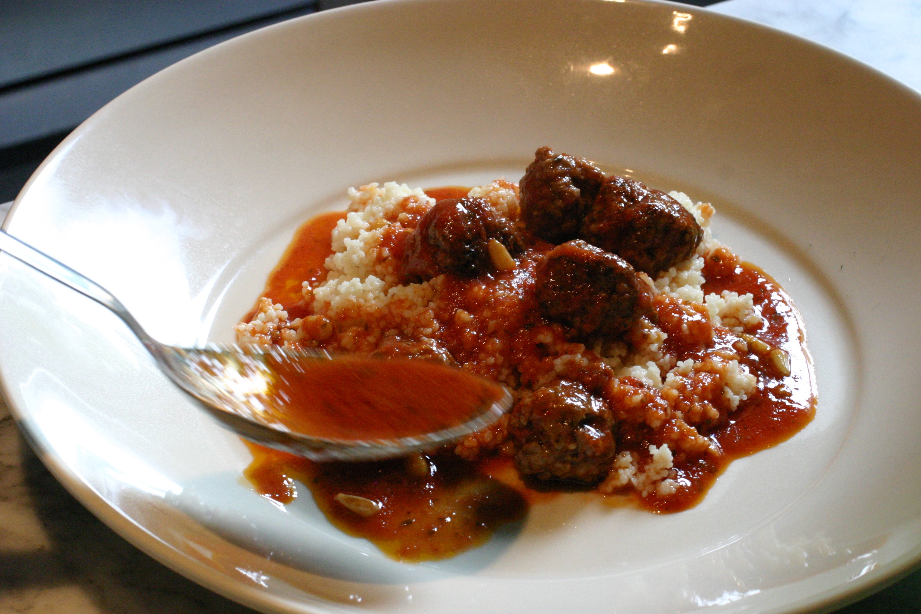 Bella Cucina Sun-dried Tomato & Herb Polpette Meatballs with Sugo Pasta Sauce