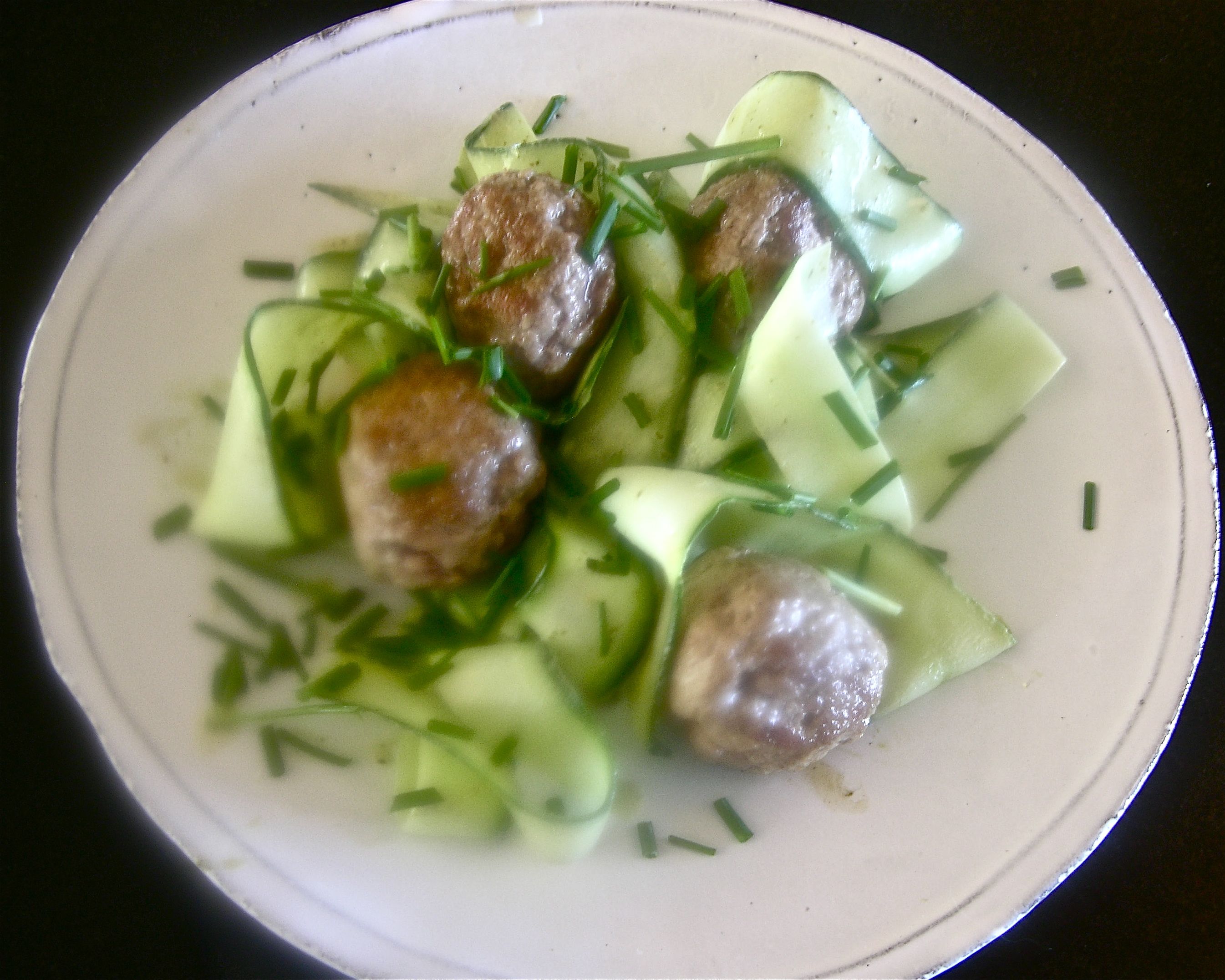 MEATBALL SALAD with Cucumber "Pasta"