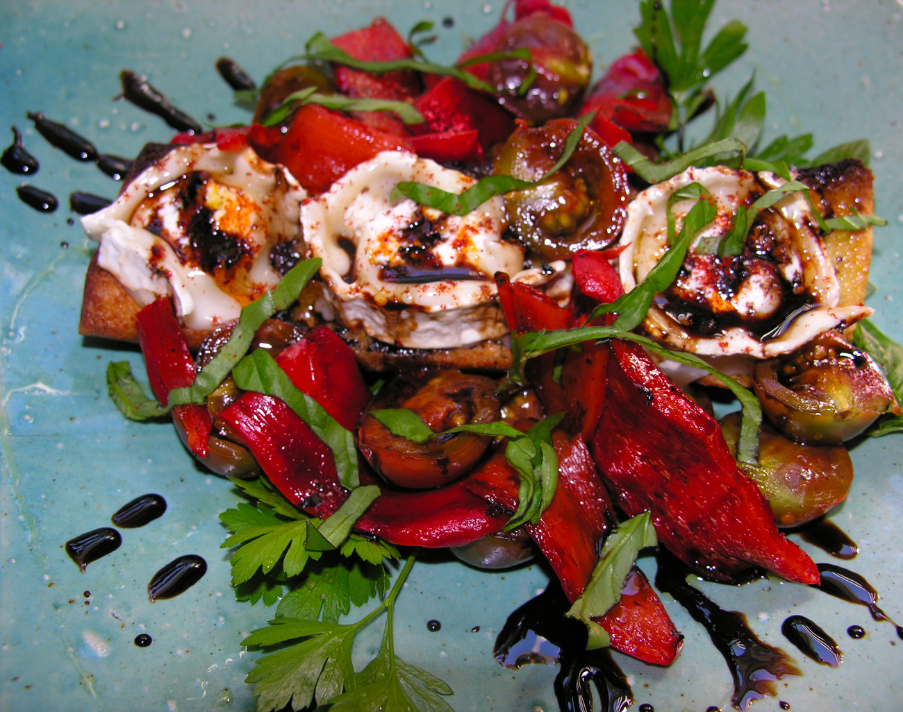Roasted red pepper and black cherry tomato bruschetta, Pollock style