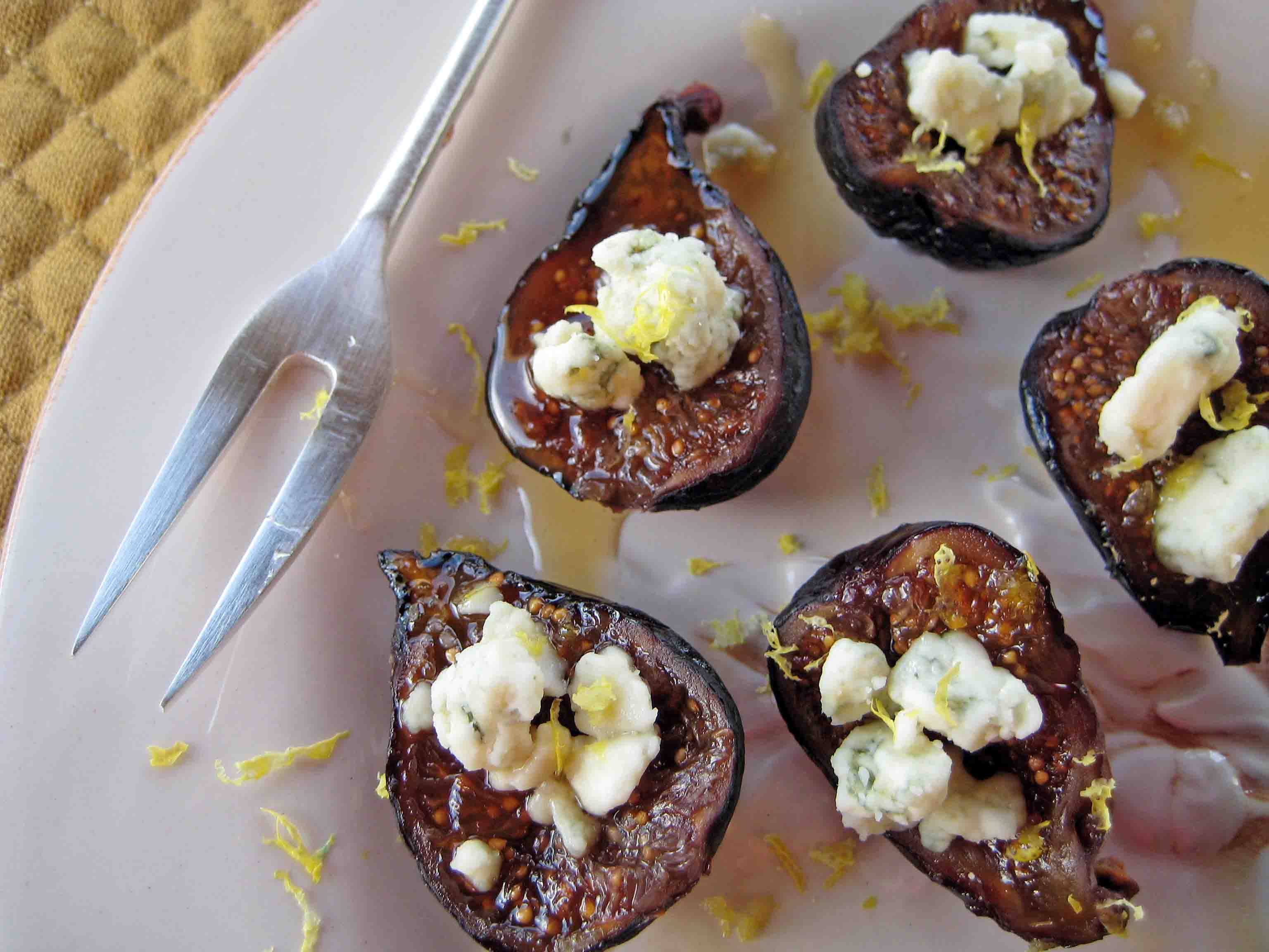 Grilled Figs with Blue Cheese and Citrus Honey