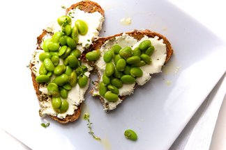 Tartine of Farmer's Cheese, Fresh Beans & Herbes de Provence 