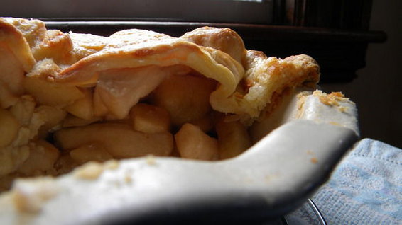 Brown Butter and Cheddar Apple Pie 