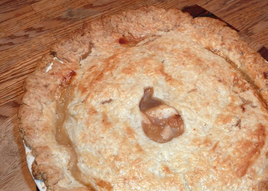 Pear_and_ginger_pie_with_blue_cheese_crust_full_best
