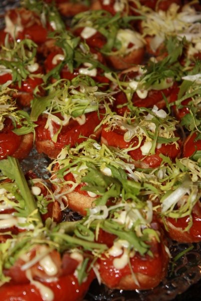 PLT Crostini