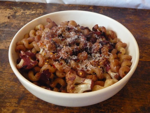 Pasta with Cauliflower and Red Wine