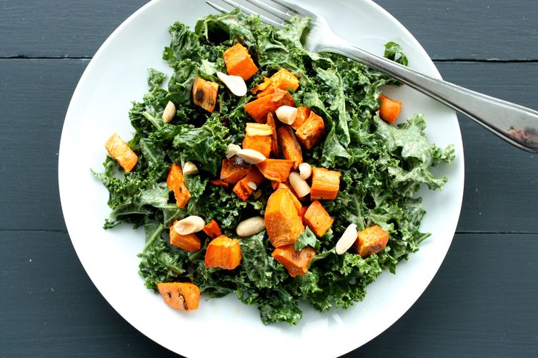Spicy_peanut_kale_salad_3