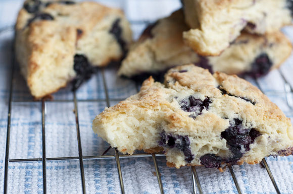 Lemon-blueberry_ricotta_scones