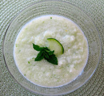 Cucumber_honeydew_soup