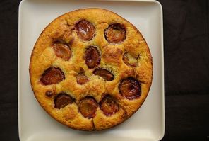 Late_summer_plum_cake