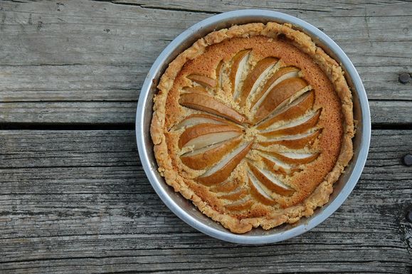Pear_frangipane_alt_view