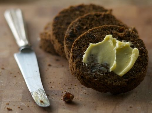 Steamed_20brown_20bread_20two-1
