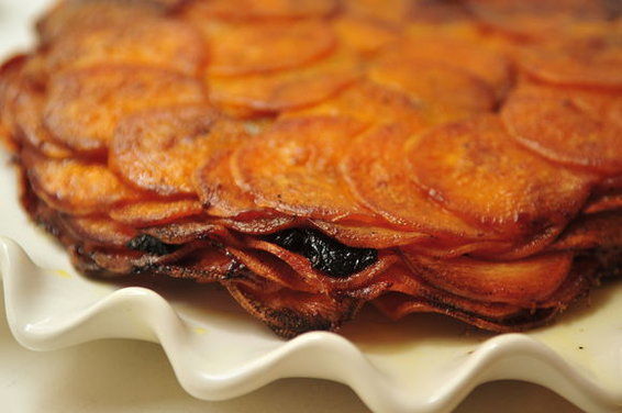 Sweet_potatoes_anna_with_prunes