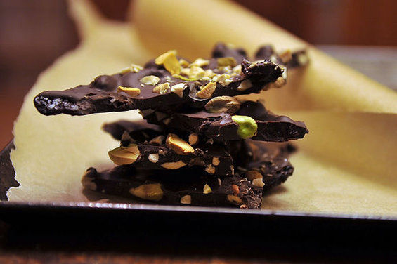 Ancho_chili-_cinnamon_bark