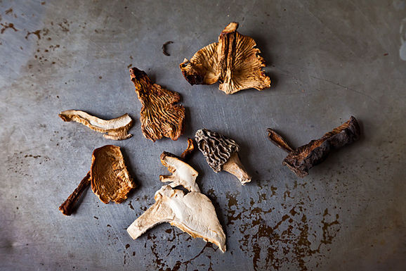 Dried_mushrooms