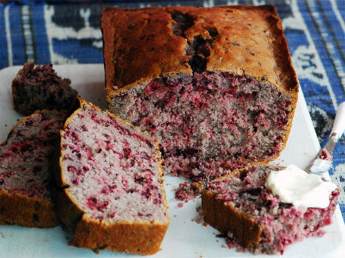 20120501-127677-lte-hibiscus-cake-small