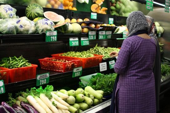 Produce_shopping