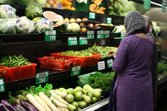 Produce_shopping