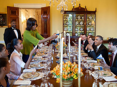 Obama_family_dinner