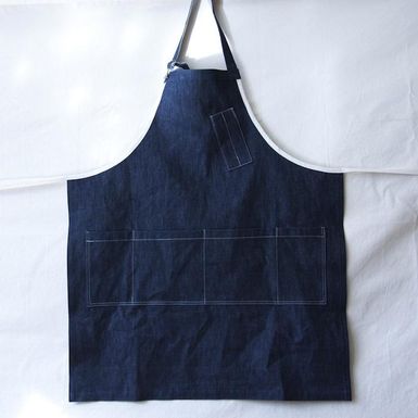 700_wintersessiondeminapron
