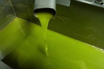 Olive-oil-faucettub-nancy-jenkins-e1340228660188