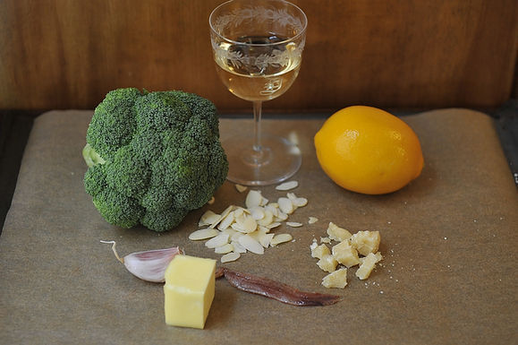 Roasted_bagna_cauda_broccoli
