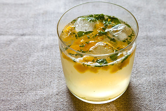 Minty_peach_cooler