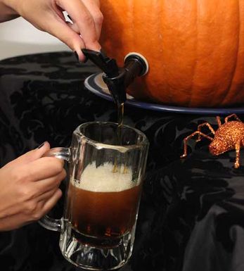 2012-09-06_klein_diy-pumpkin-keg-craft-idea-fall-party-ideas-3