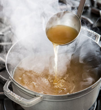 Make-ahead-turkey-stock-646