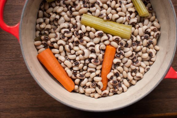 Black-eyed-peas-by-cookie-and-kate