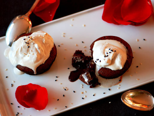 20110209-127677-serious-sweets-lava_cakechocolatepairing