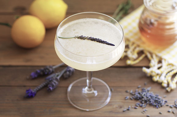 Lavender-bees-knees-cocktail-ingredients1