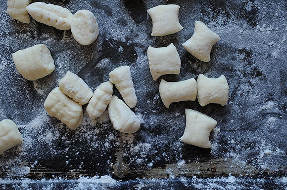 Making_gnocchi