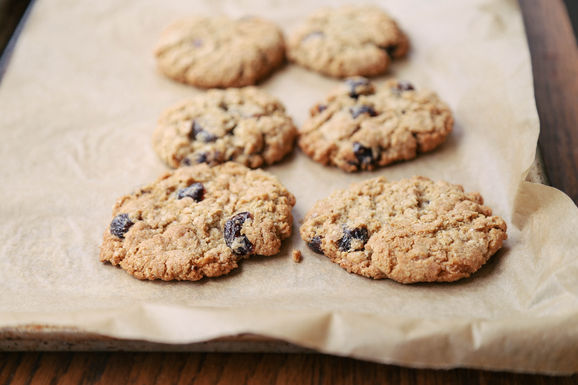 Oatmeal_cherry_cookies