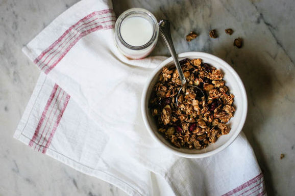 Homemade_granola-2-1