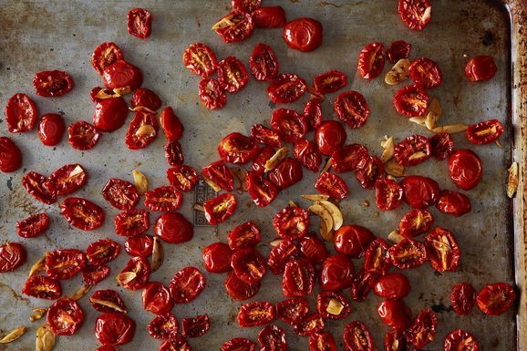 2013-0903_cp_crispy-oven-dried-tomatoes-001