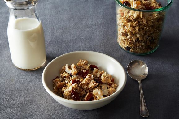2013-0910_cp-maple-quinoa-granola27910