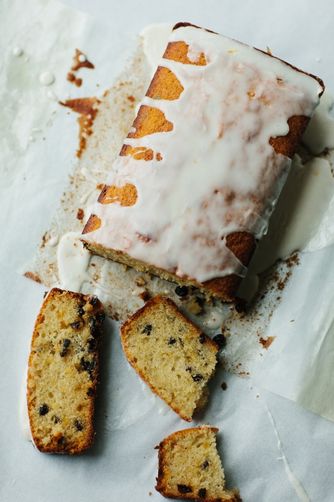 Currantandorangecake