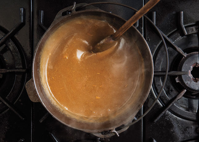 Turkey-gravy-6462